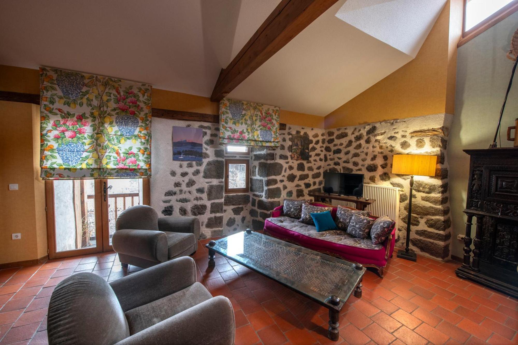 Chambre D'Hotes Et Gites Du Tapissier Polignac  Экстерьер фото